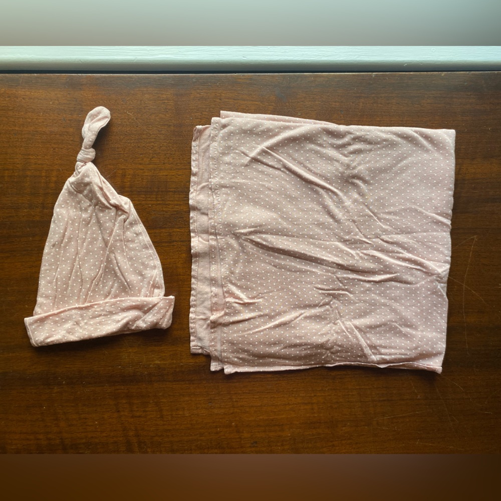 Solly Baby Hat and Swaddle